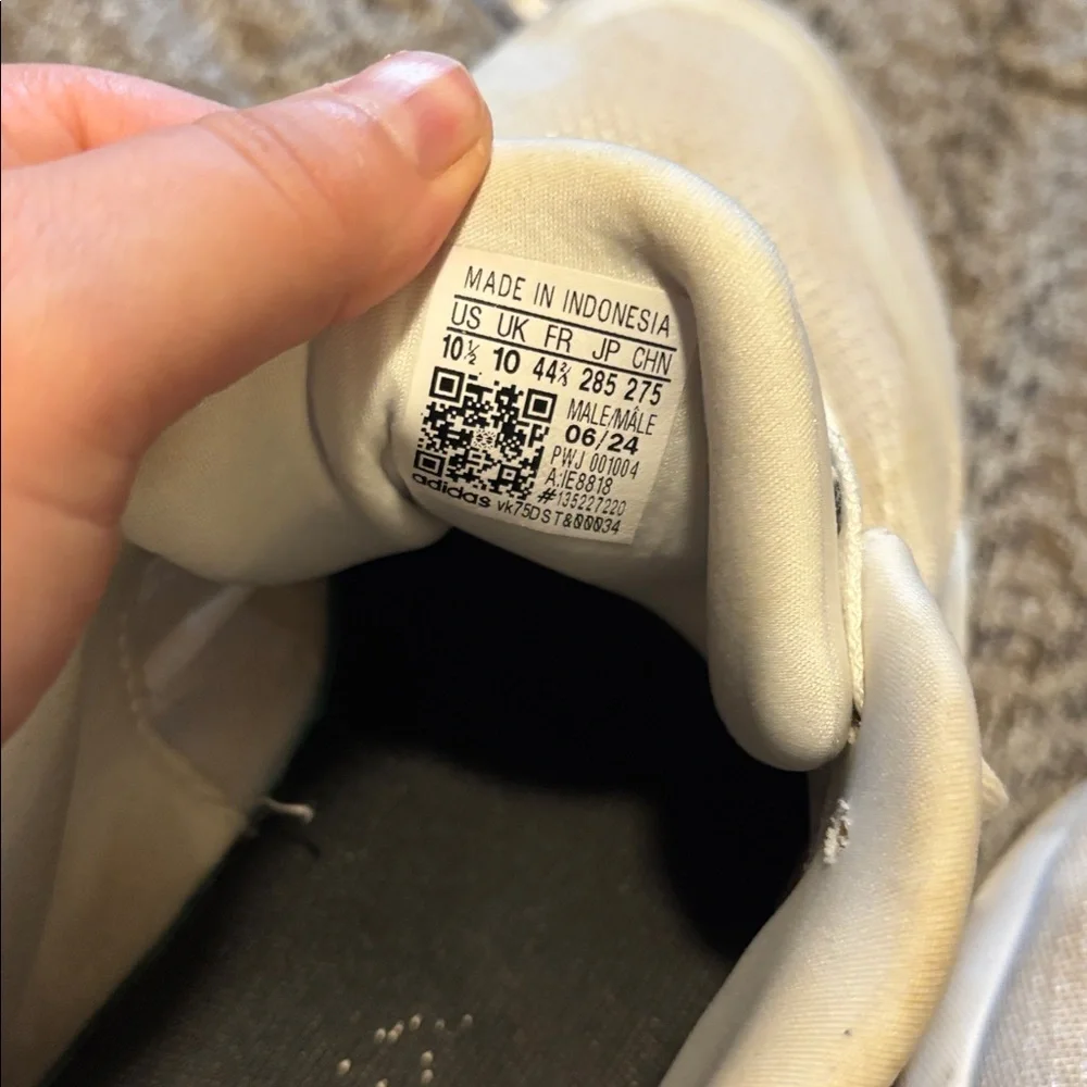 Adidas Men's White Athletic Shoes with Black and Red Accents - Picture 8 of 8